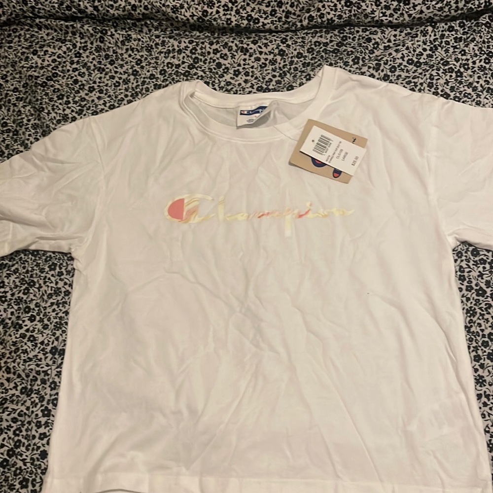 Girl’s Tee (Falls right about the waist)